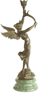 Gyertyatart szrnyas angyallal, mrvnyon Bronz szobor kisplasztika: ni brzols figurk